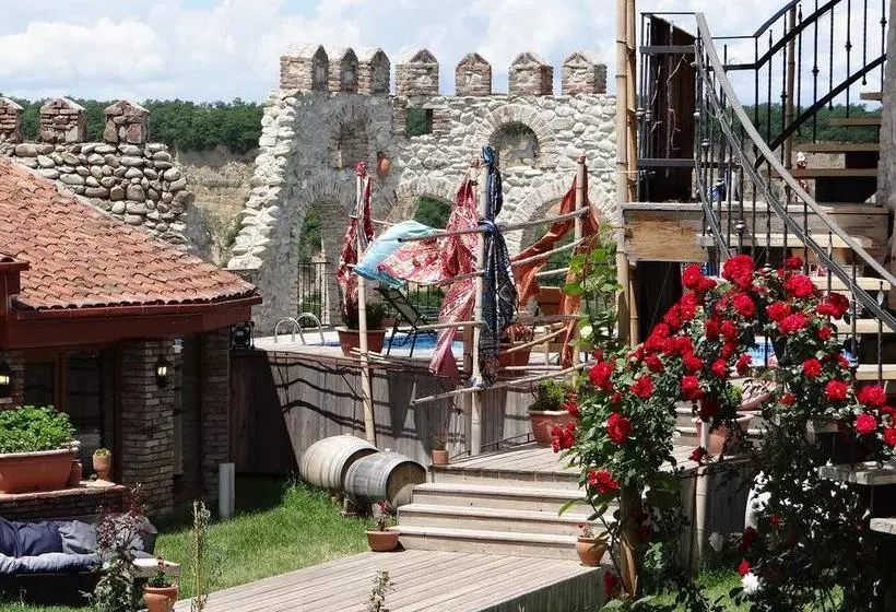 هتل Chateau Mere