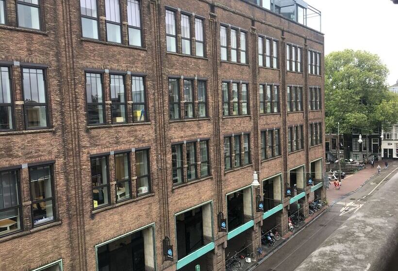 בית מלון כפרי City