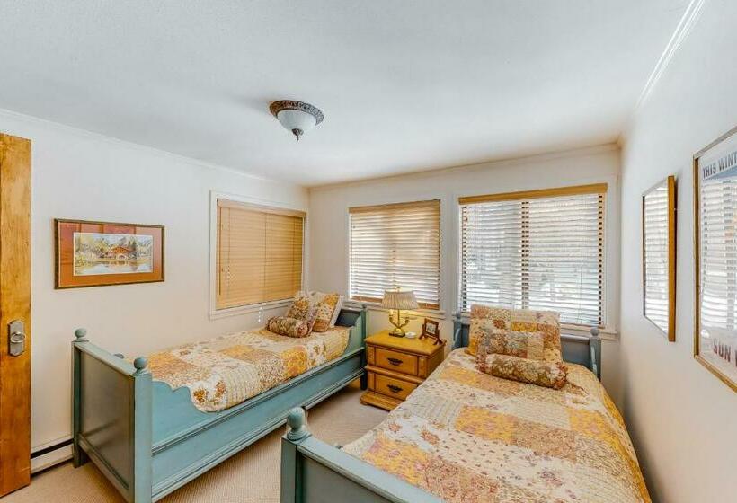 ホテル Cottonwood By Resortquest