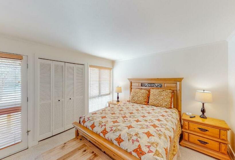 ホテル Cottonwood By Resortquest