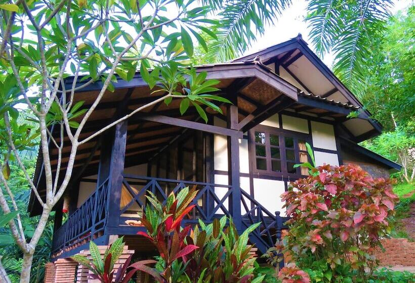 בית מלון כפרי Hillside  Nature Lifestyle Lodge