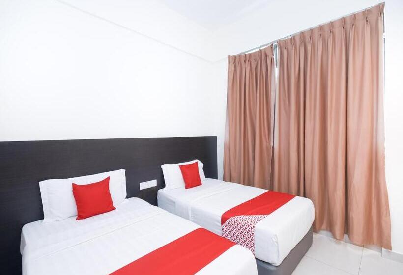 Hotel Kenyalang Suite