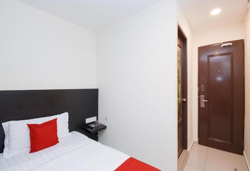 Hotel Kenyalang Suite