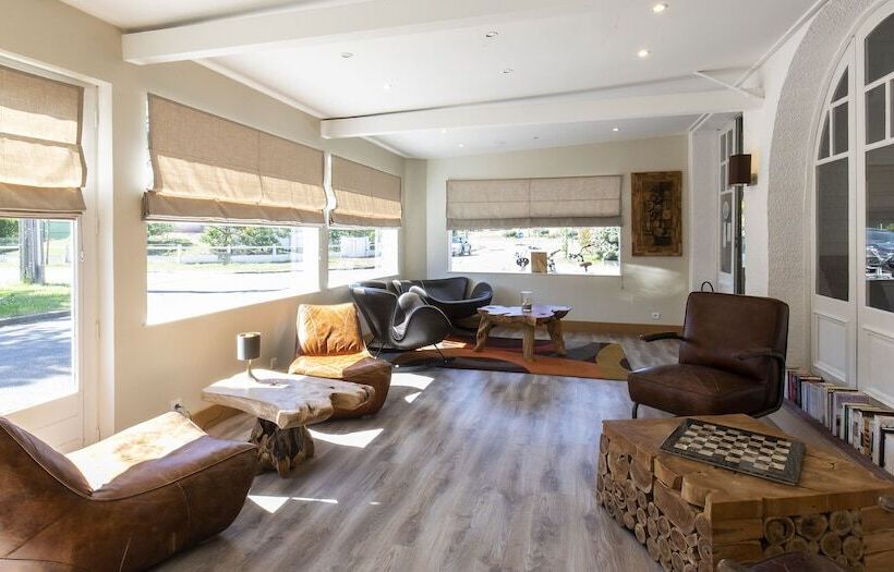 ホテル Hôtel Les Sables D Or