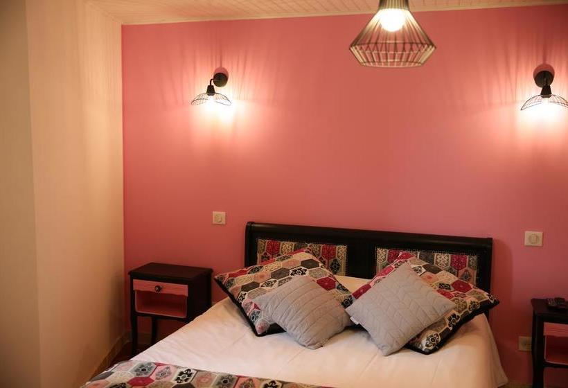 فندق Restaurant Les Pins