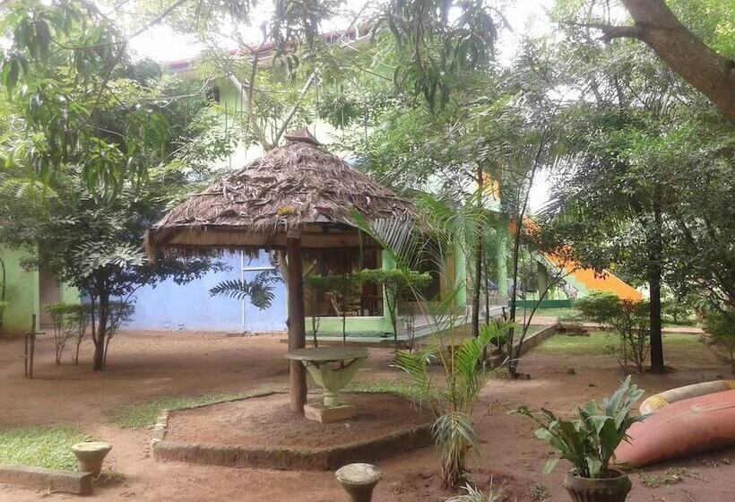 Hotell Suwanila Rest