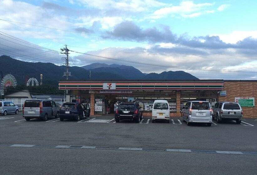 Kikkake Green And Mt.fuji   Hostel