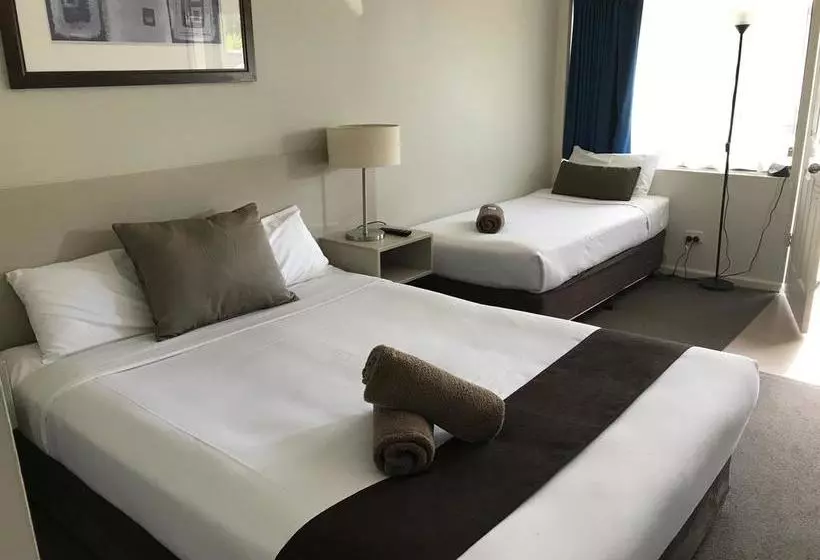 Rosebud Motel