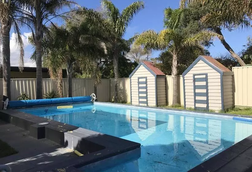 Rosebud Motel