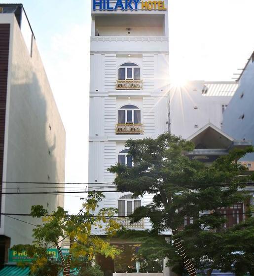 هتل Hilary