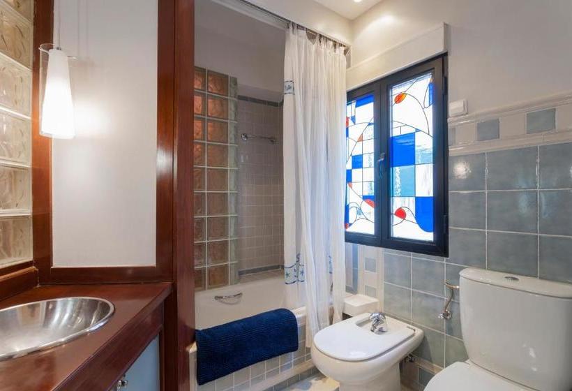 Pyr Select Jardines De Debod