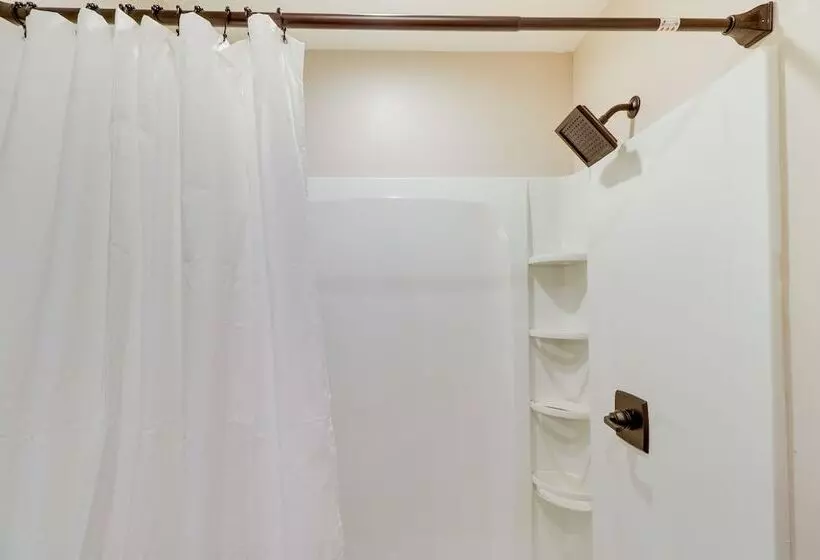 Modern Lakeside Cabin W/ Mountain Views & Hot Tub!