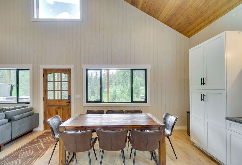 Modern Lakeside Cabin W/ Mountain Views & Hot Tub!