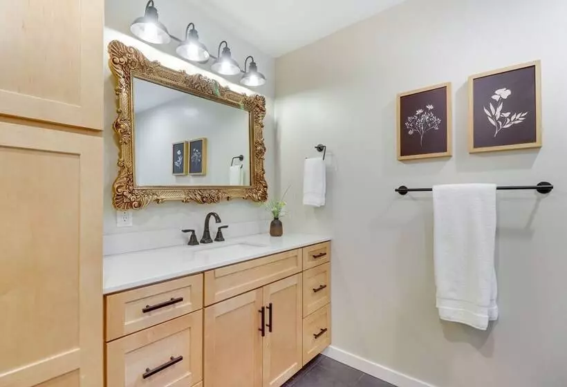 Modern Lakeside Cabin W/ Mountain Views & Hot Tub!