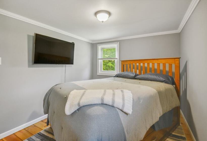 5 Acre Brantingham Property W/ Porch & Grill!