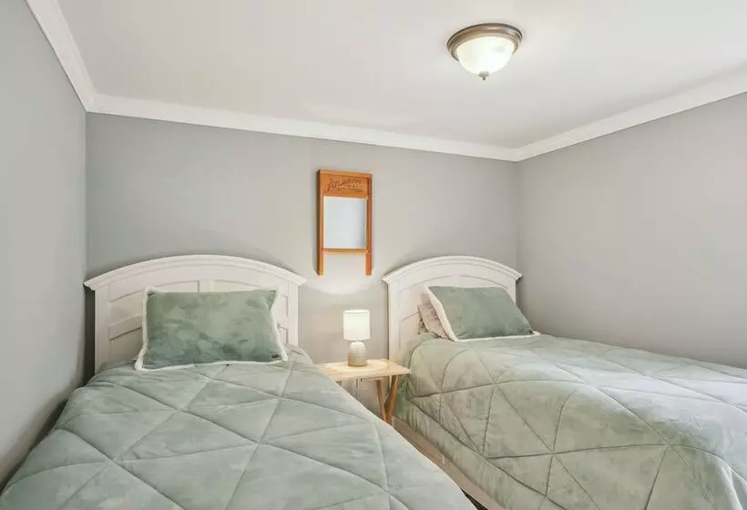 5 Acre Brantingham Property W/ Porch & Grill!