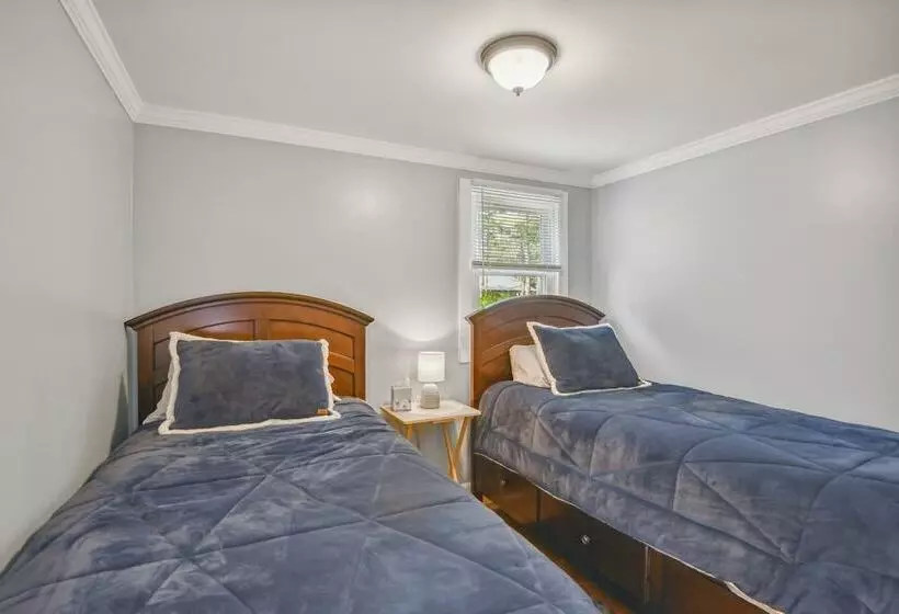 5 Acre Brantingham Property W/ Porch & Grill!