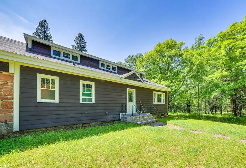 1 Mi To Lake Superior: Cottage W/ Sauna & Rec Room