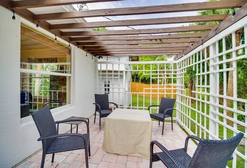 Casa Blanco  Escape W/ Fire Pit In Sebastian!