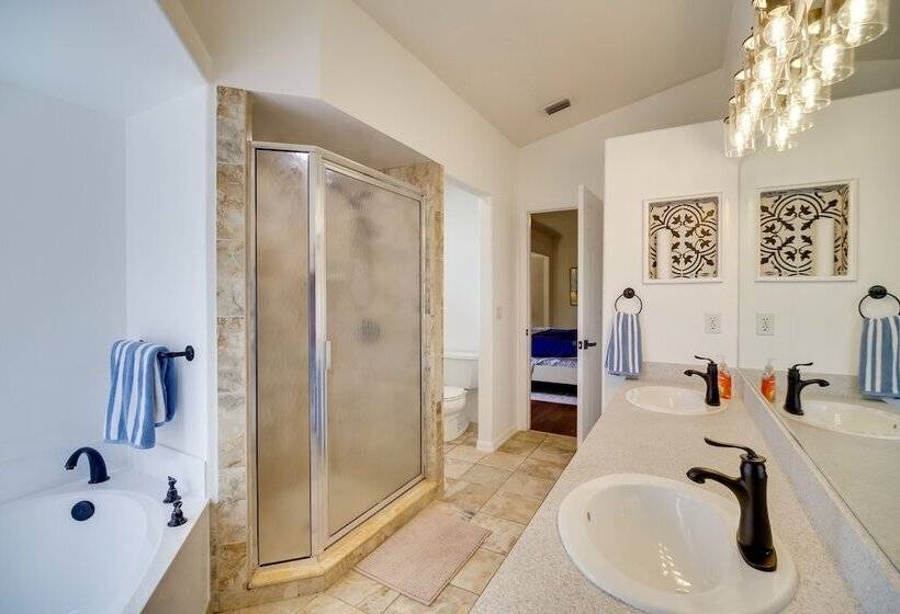 Casa Blanco  Escape W/ Fire Pit In Sebastian!