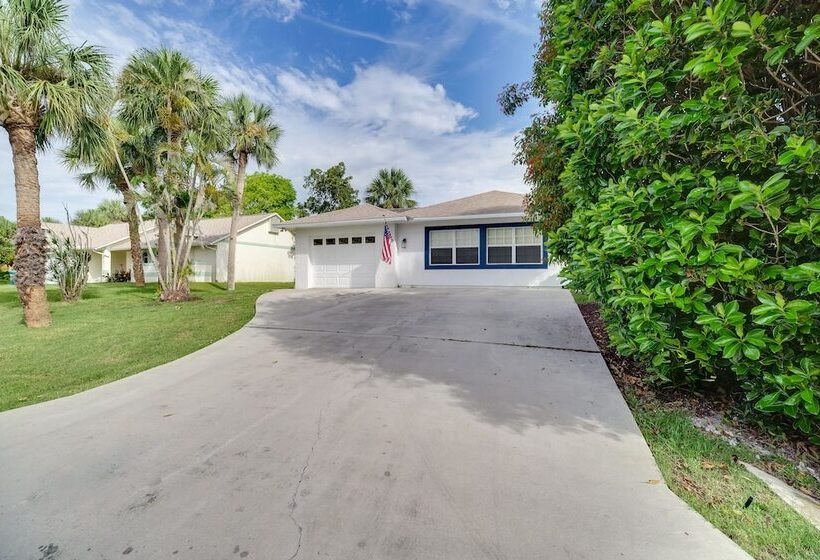 Casa Blanco  Escape W/ Fire Pit In Sebastian!