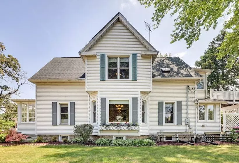 Charming Chesterton Home: W/ Idyllic Location!