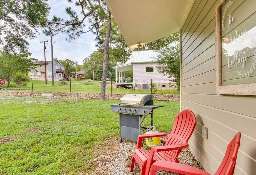 Charming Cotter Vacation Rental, Walk To River!