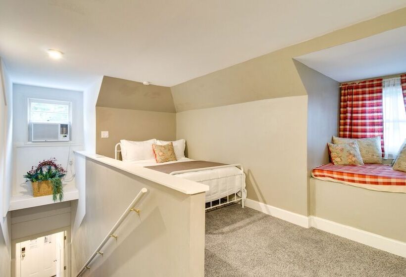 Charming Cotter Vacation Rental, Walk To River!