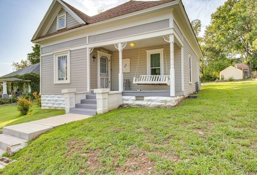 Charming Cotter Vacation Rental, Walk To River!