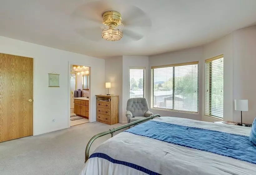 Charming Elko Home W/ Pool Table!