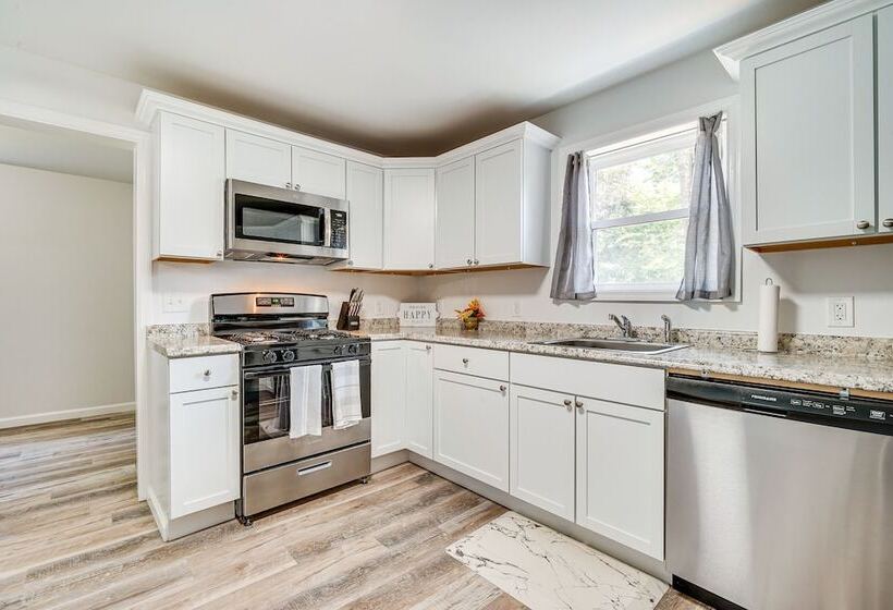 Charming Glens Falls Retreat Near Downtown!