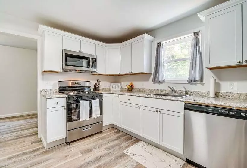 Charming Glens Falls Retreat Near Downtown!