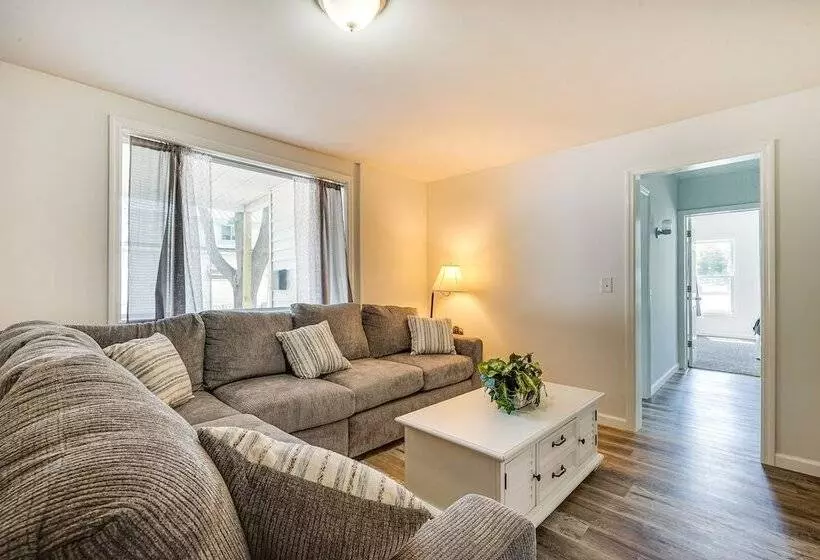 Charming Glens Falls Retreat Near Downtown!