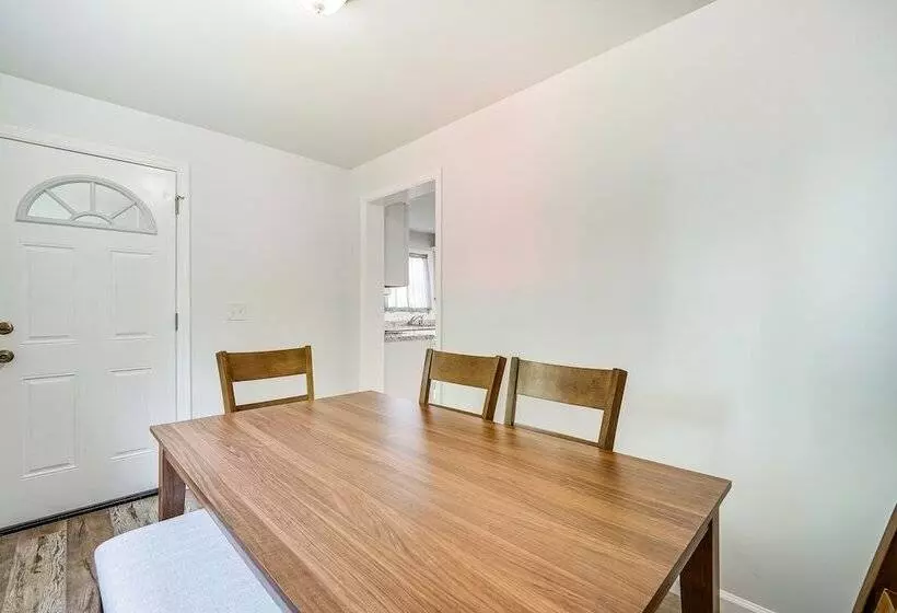 Charming Glens Falls Retreat Near Downtown!