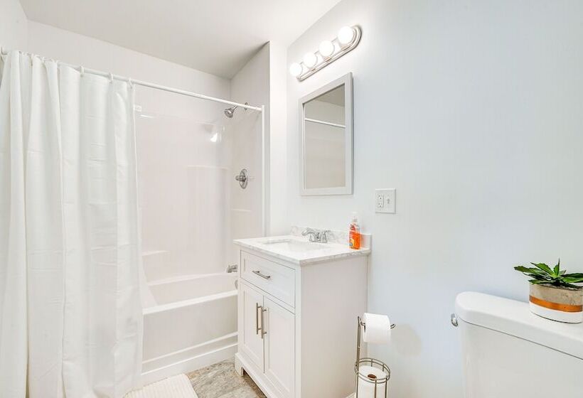 Charming Glens Falls Retreat Near Downtown!