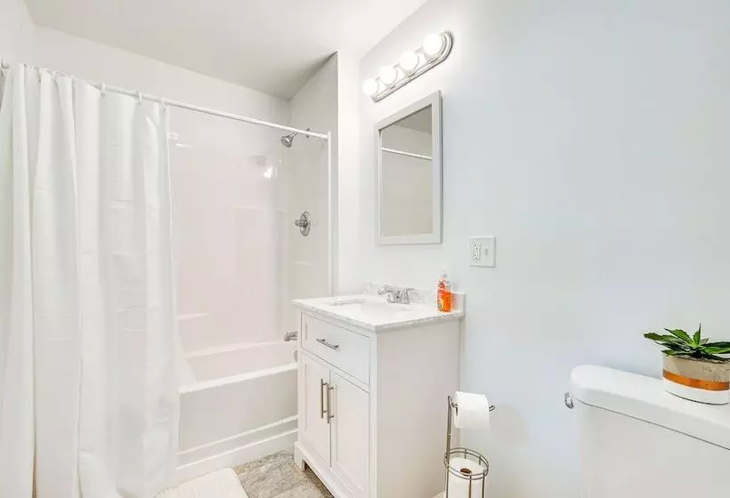 Charming Glens Falls Retreat Near Downtown!