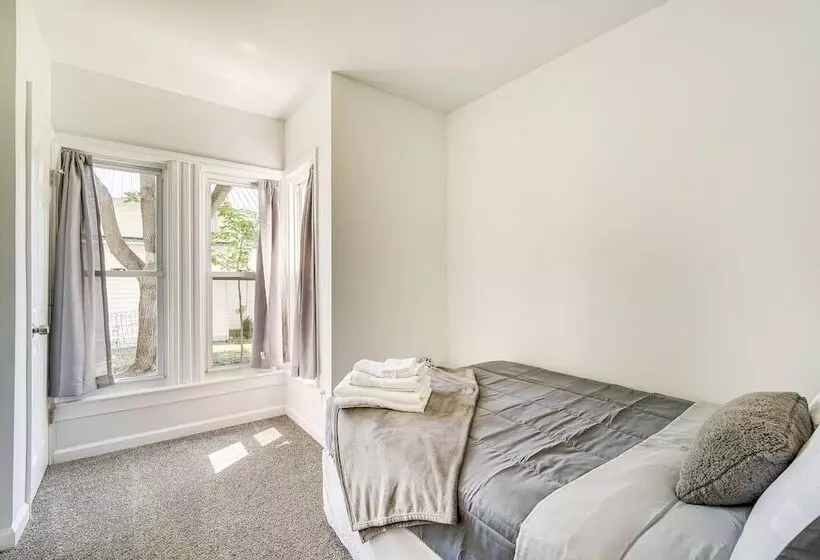 Charming Glens Falls Retreat Near Downtown!