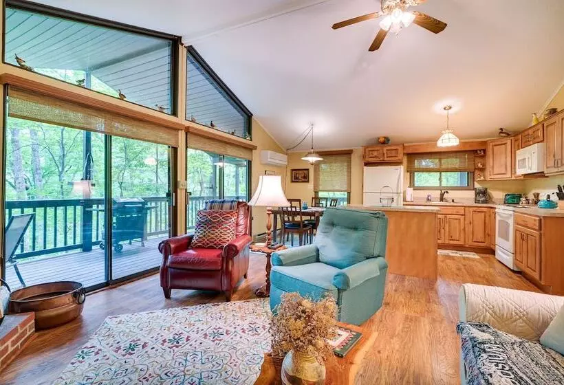 Charming Hedgesville Retreat W/ Deck + Fireplace!