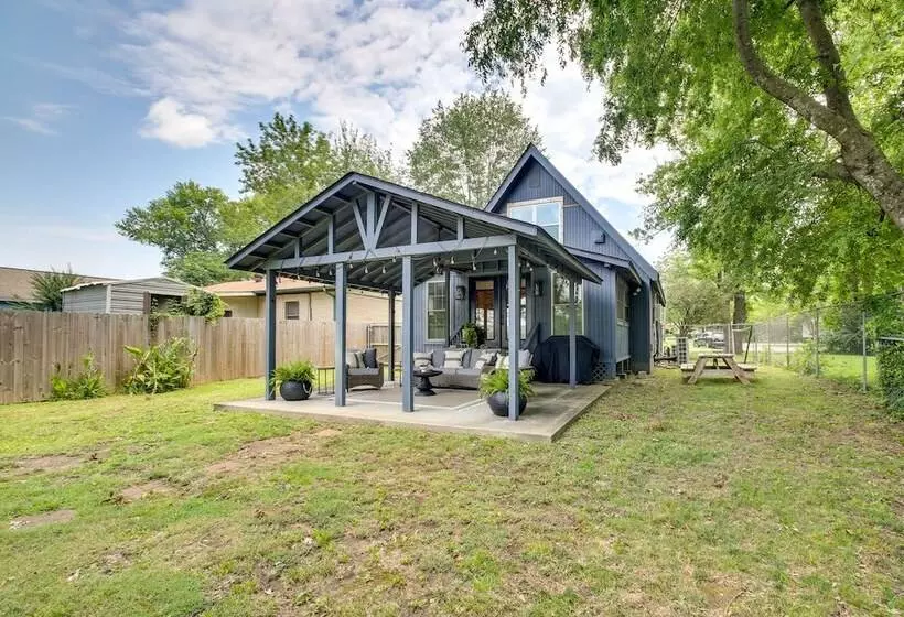 Lakefront Oasis W/ Patio In Hot Springs, Arkansas!