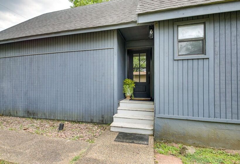 Lakefront Oasis W/ Patio In Hot Springs, Arkansas!