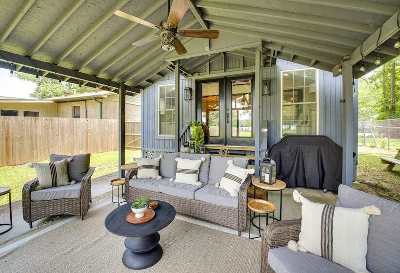 Lakefront Oasis W/ Patio In Hot Springs, Arkansas!