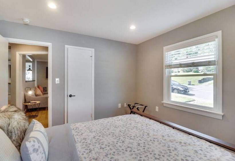 Charming Retreat In Charlottesville W/ Deck!