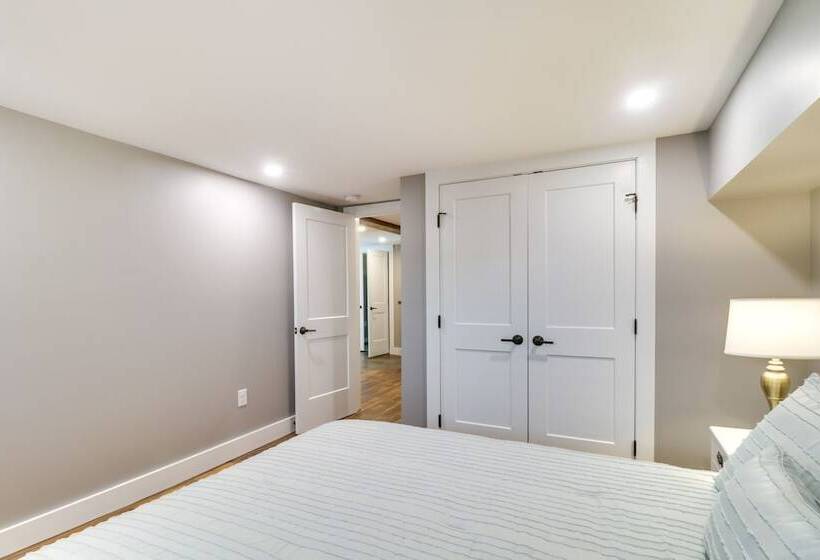 Charming Retreat In Charlottesville W/ Deck!