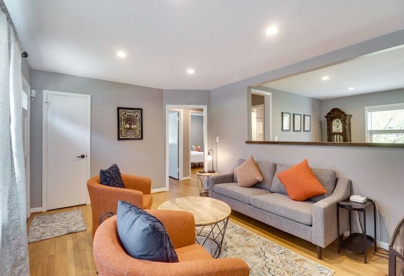 Charming Retreat In Charlottesville W/ Deck!