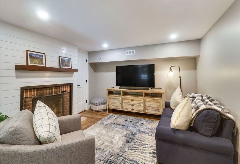 Charming Retreat In Charlottesville W/ Deck!