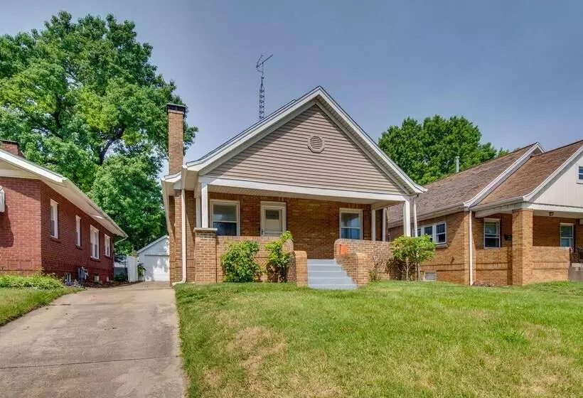 Charming Springfield Home: 2 Mi To Downtown