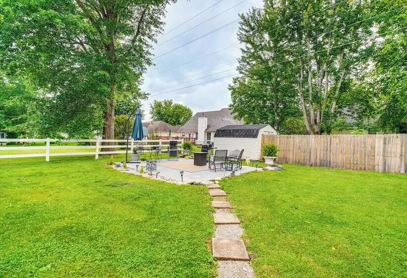 Charming St James Home Near Maramec Spring Park!