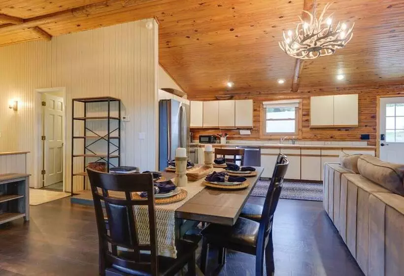 Cozy Brookville Home W/ Fire Pit & Deck!