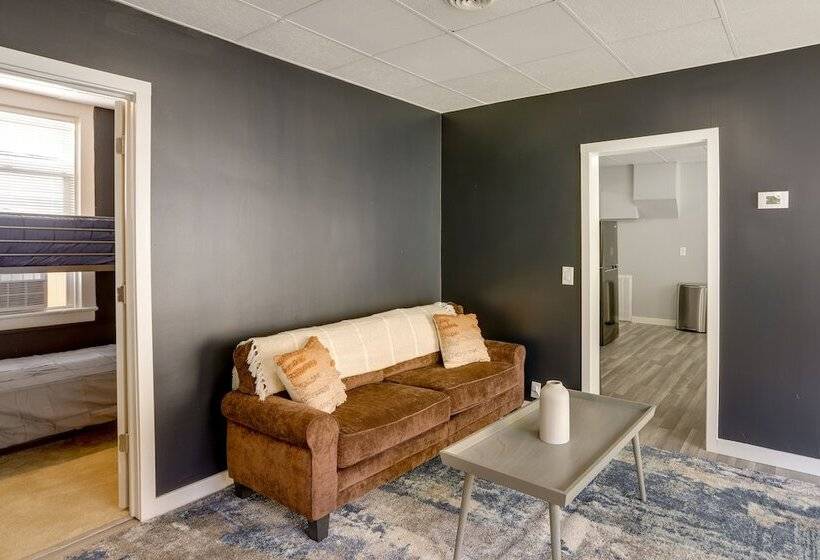 Cozy Downtown Sandusky Gem 1 Mi To Lake Erie!