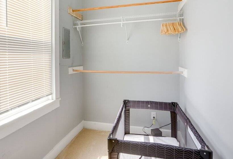 Cozy Downtown Sandusky Gem 1 Mi To Lake Erie!